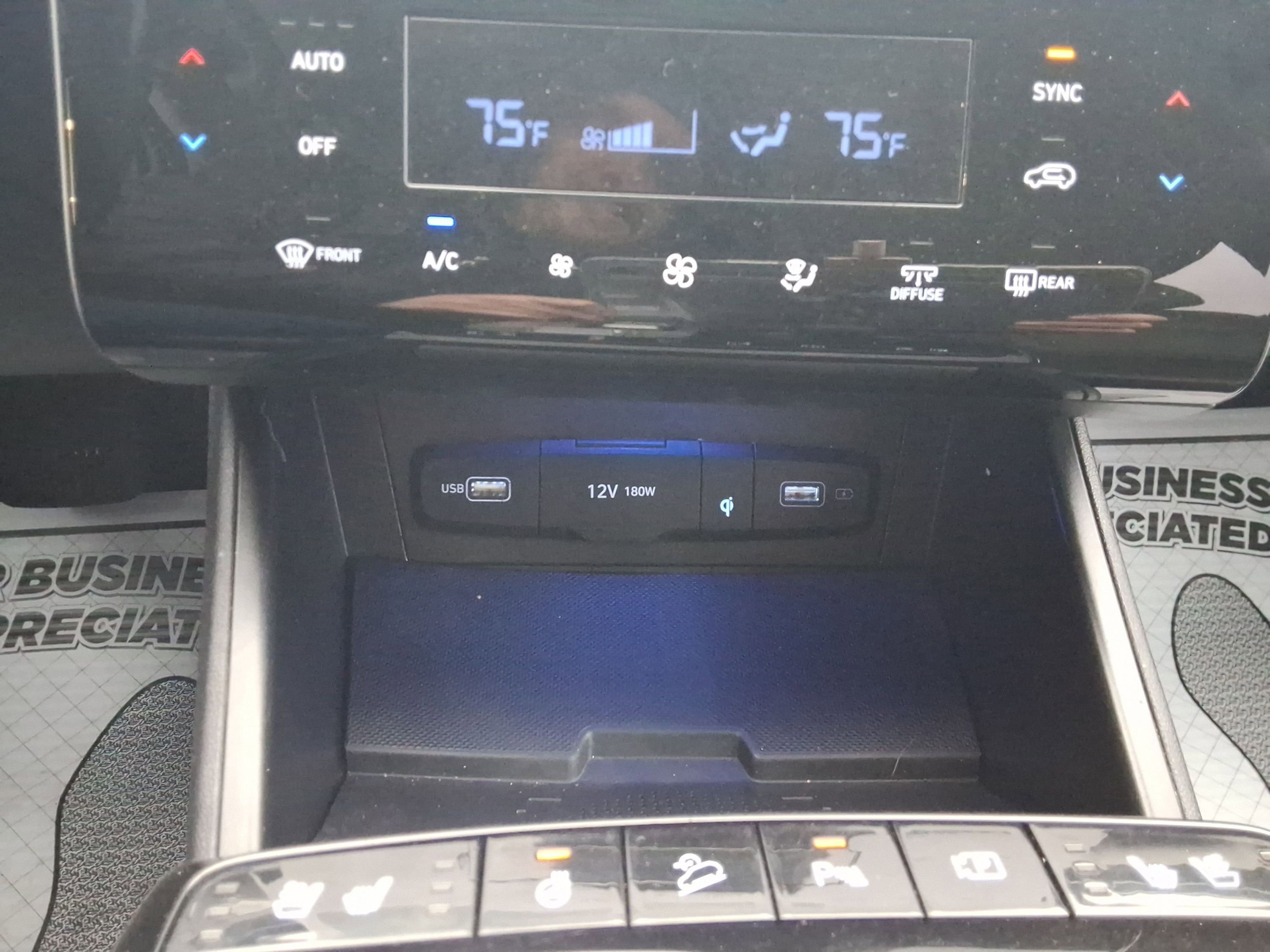 Used 2023 Hyundai Tucson Limited image 17