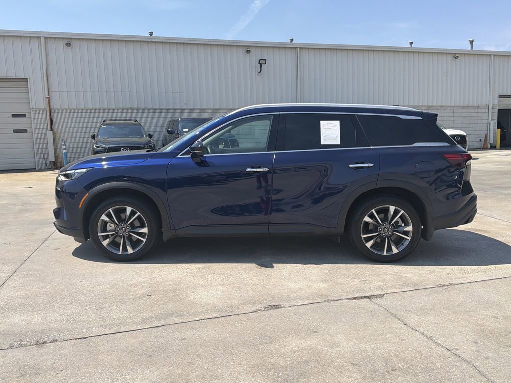 Used 2023 INFINITI QX60 Luxe w/ Cargo Package AWD/4WD image 4
