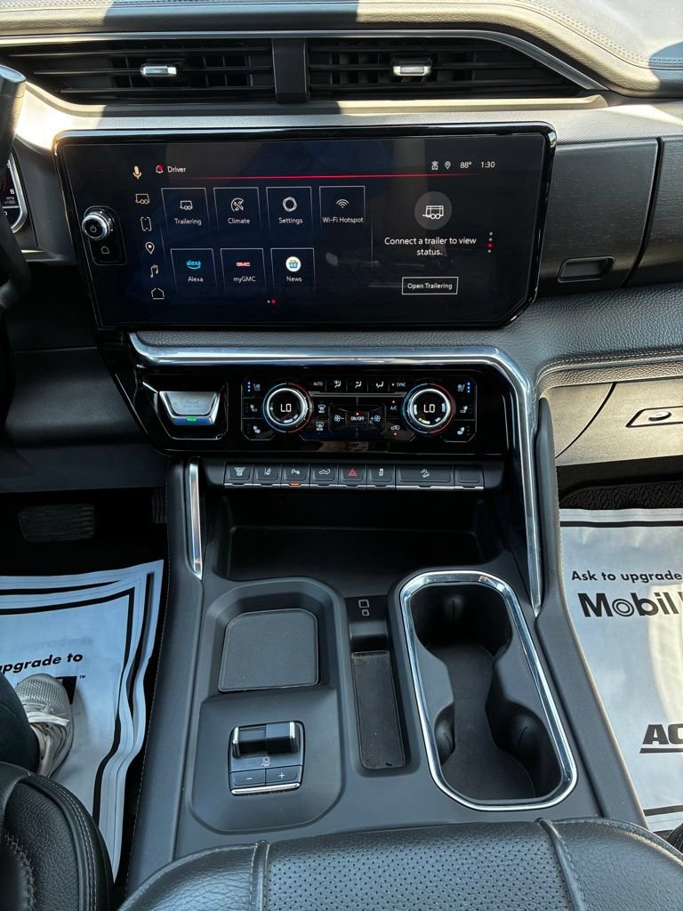 Used 2024 GMC Sierra 2500 Denali w/ Denali Reserve Package AWD/4WD image 19