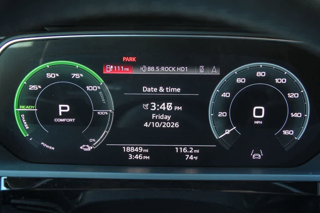 Used 2023 Audi e-tron Premium Plus w/ Premium Plus Package image 21