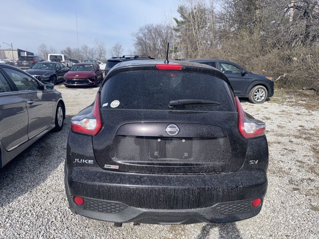 Used 2015 Nissan Juke SV image 3