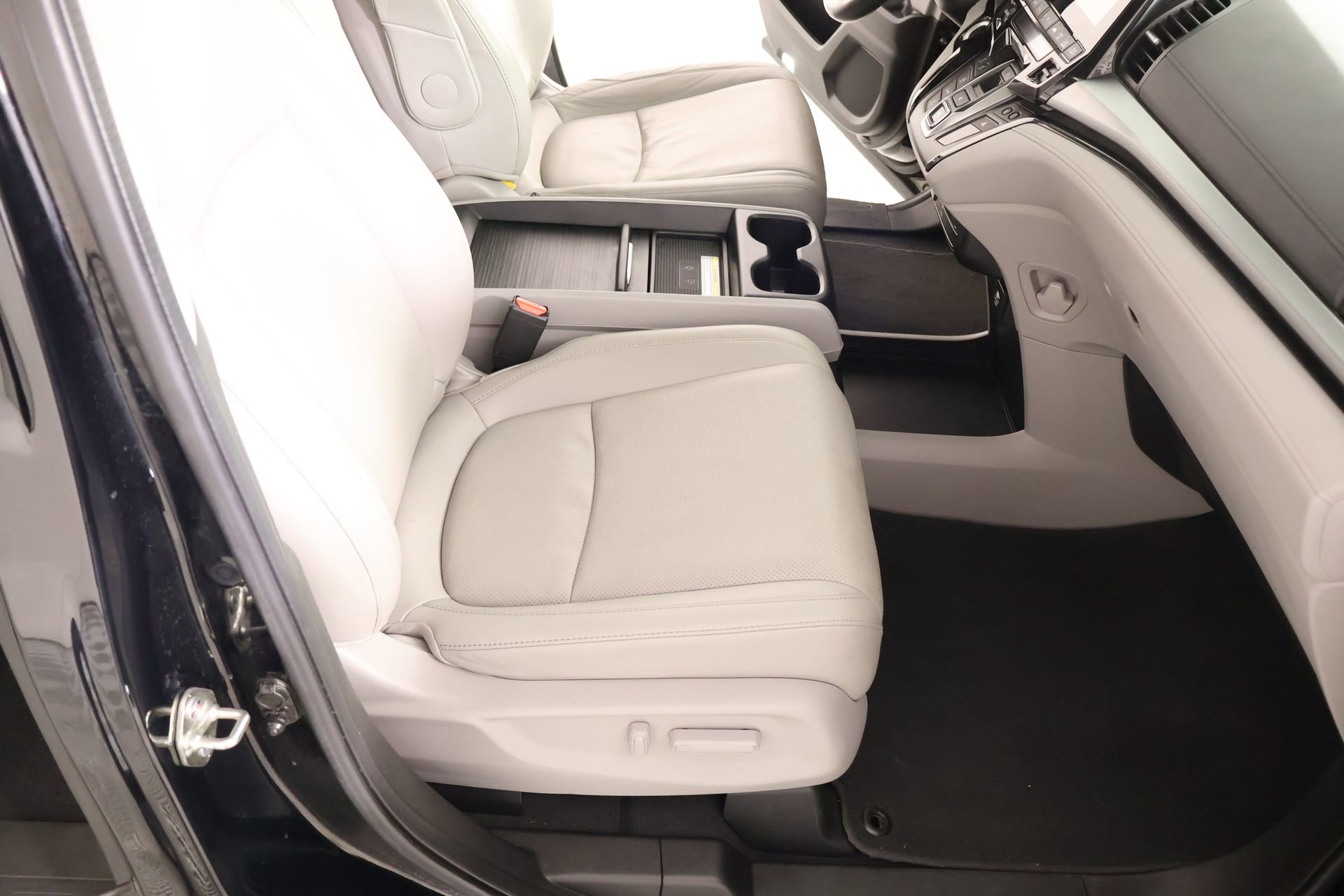 Used 2020 Honda Odyssey Elite image 14