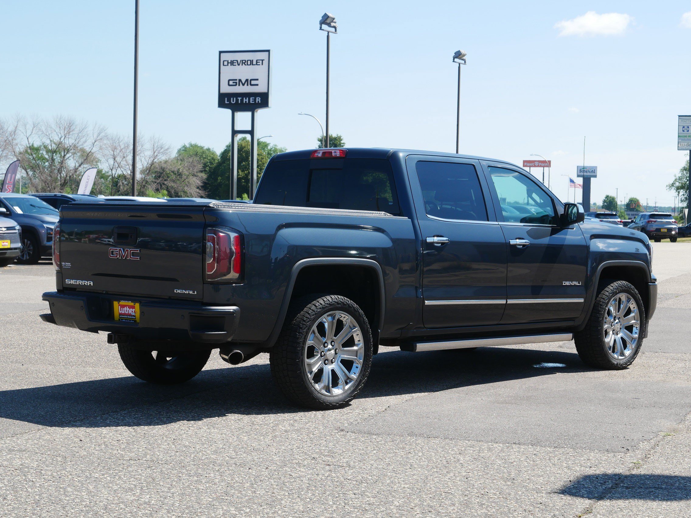 Used 2018 GMC Sierra 1500 Denali w/ Denali Ultimate Package AWD/4WD image 7