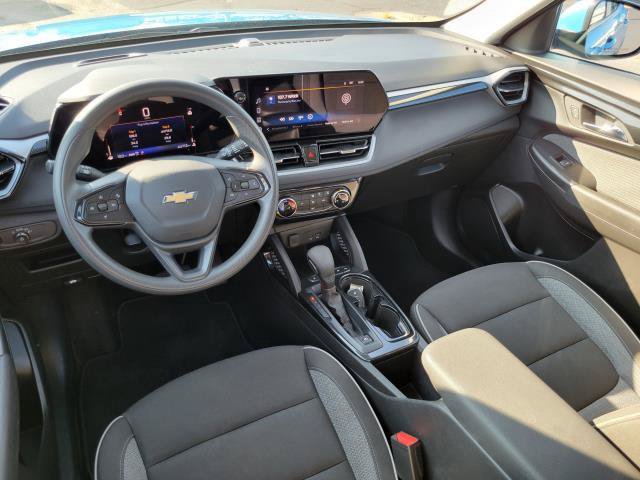 Used 2025 Chevrolet TrailBlazer LT AWD/4WD image 25