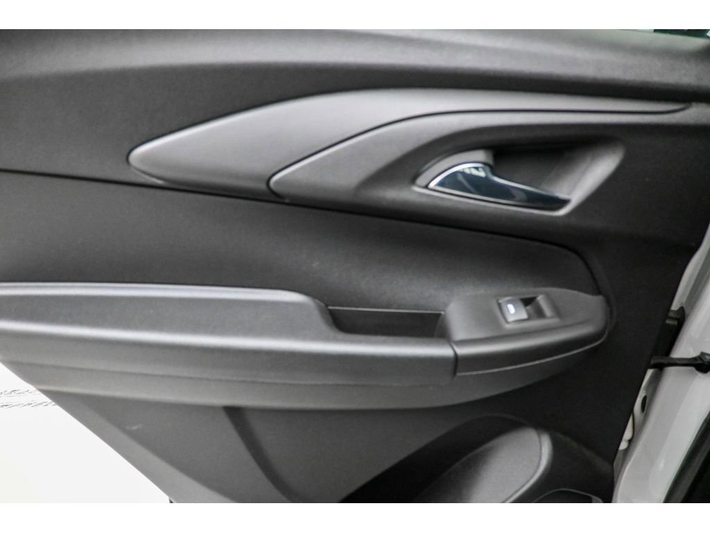 Used 2023 Chevrolet TrailBlazer LT image 24