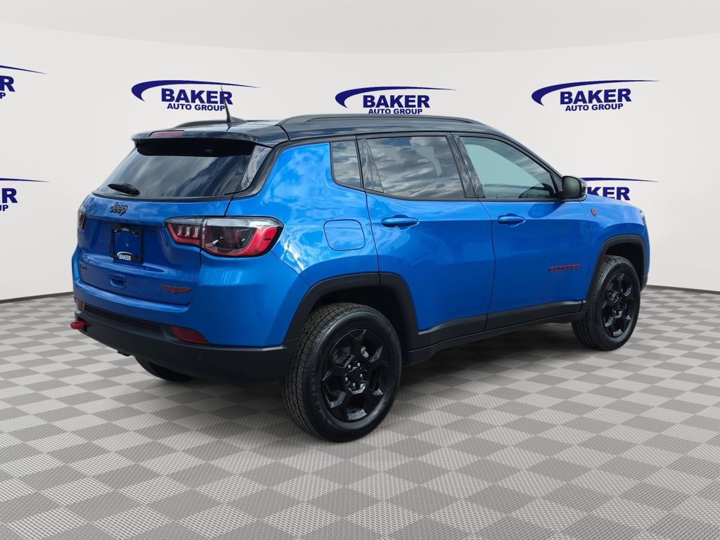 Used 2024 Jeep Compass Trailhawk w/ Trailhawk Convenience Group image 3