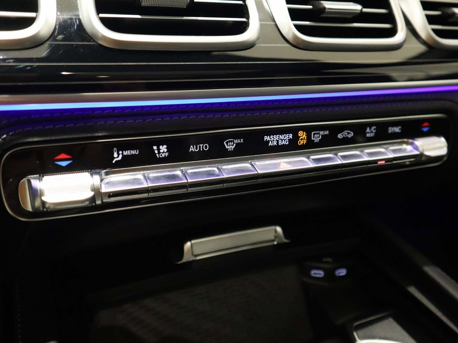 Used 2024 Mercedes-Benz GLE 350 4MATIC image 33