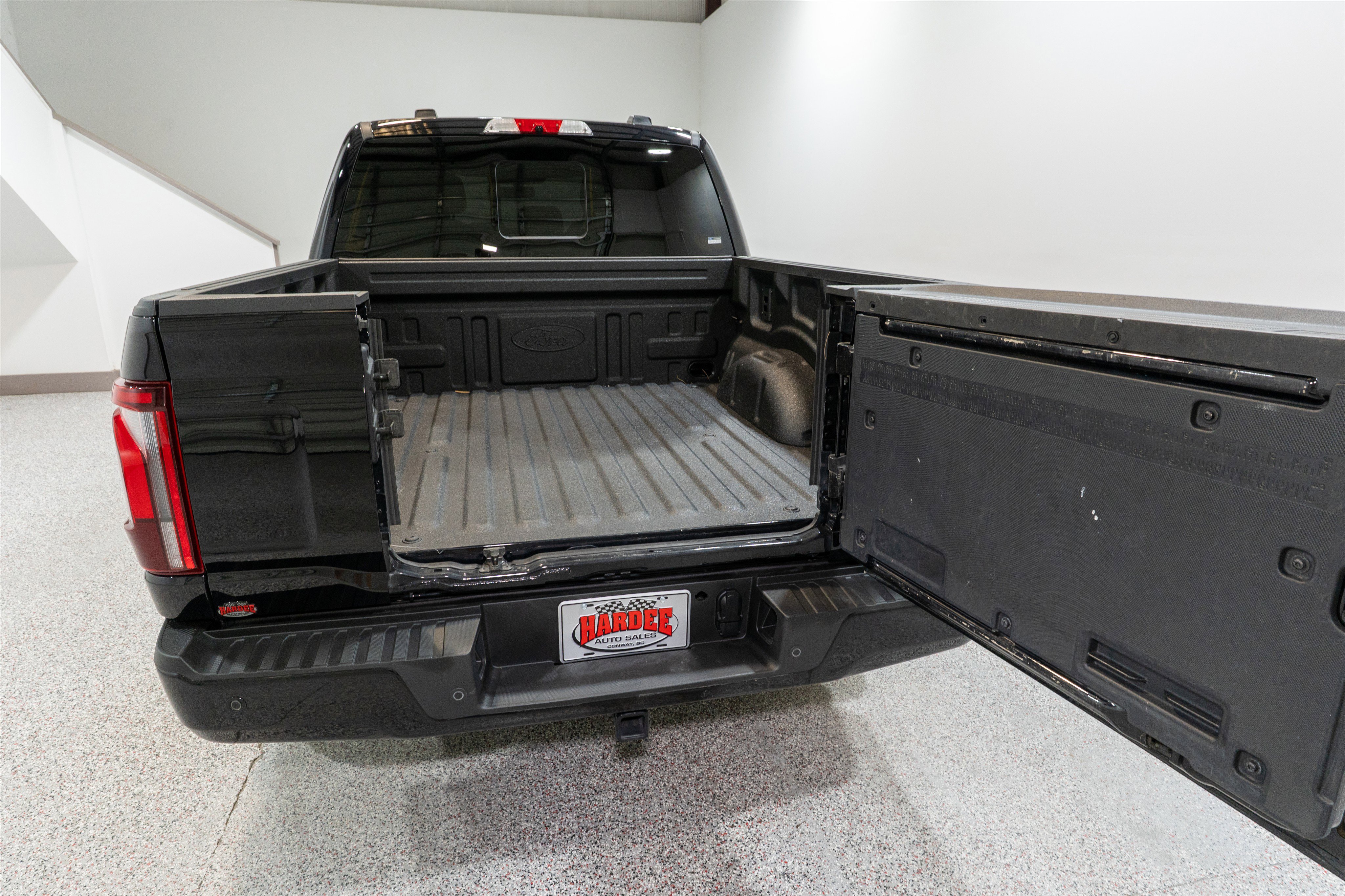 Used 2024 Ford F150 Platinum w/ Equipment Group 703A Plus image 12