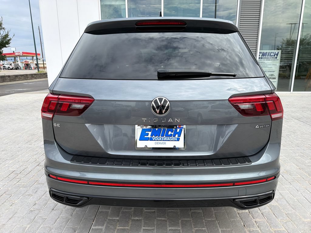 Certified 2024 Volkswagen Tiguan SE R-Line AWD/4WD image 6