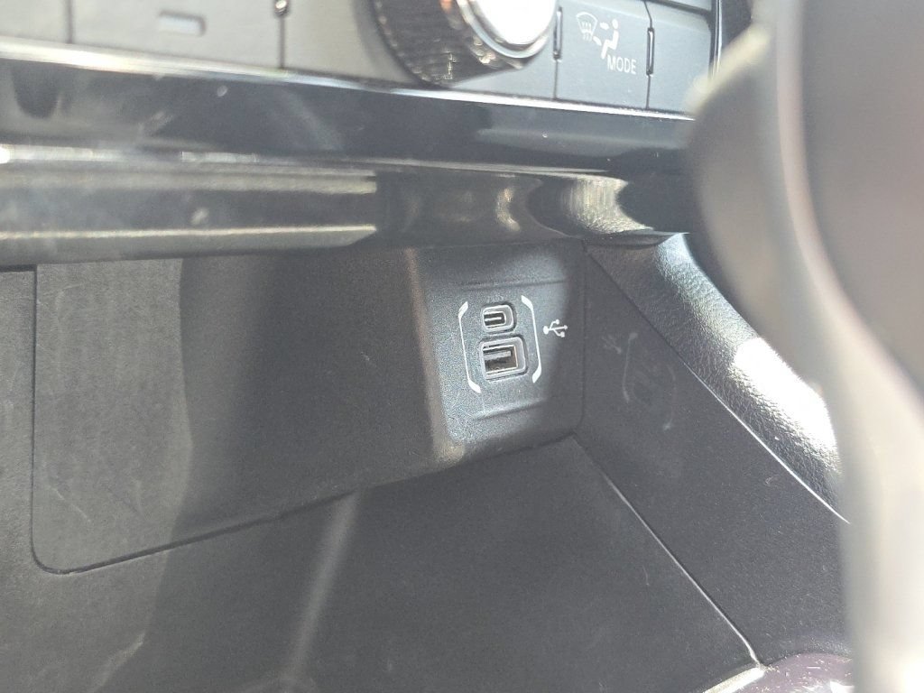 Used 2024 Jeep Compass Latitude AWD/4WD image 30