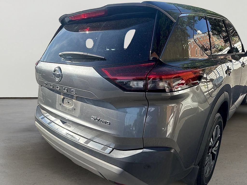 Used 2021 Nissan Rogue SV AWD/4WD image 16