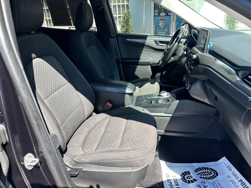 Used 2023 Ford Escape Active w/ Cold Weather Package FWD image 11