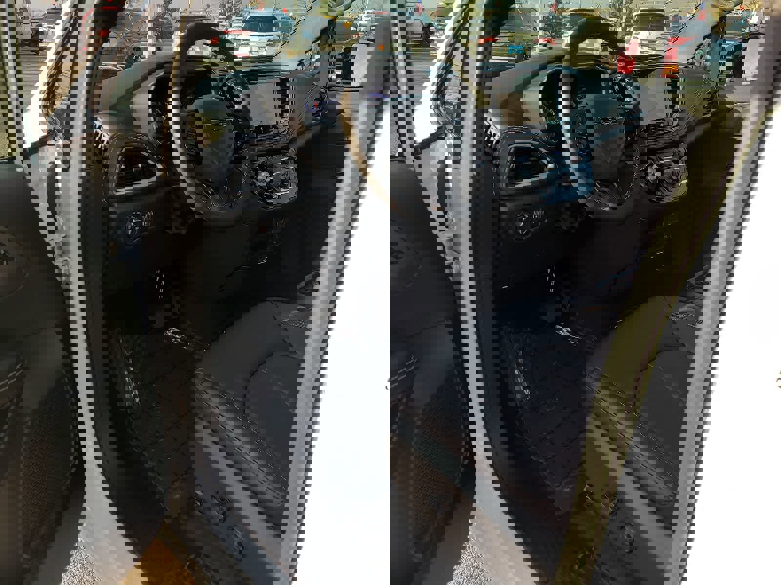 New 2026 Chrysler Pacifica Select image 10