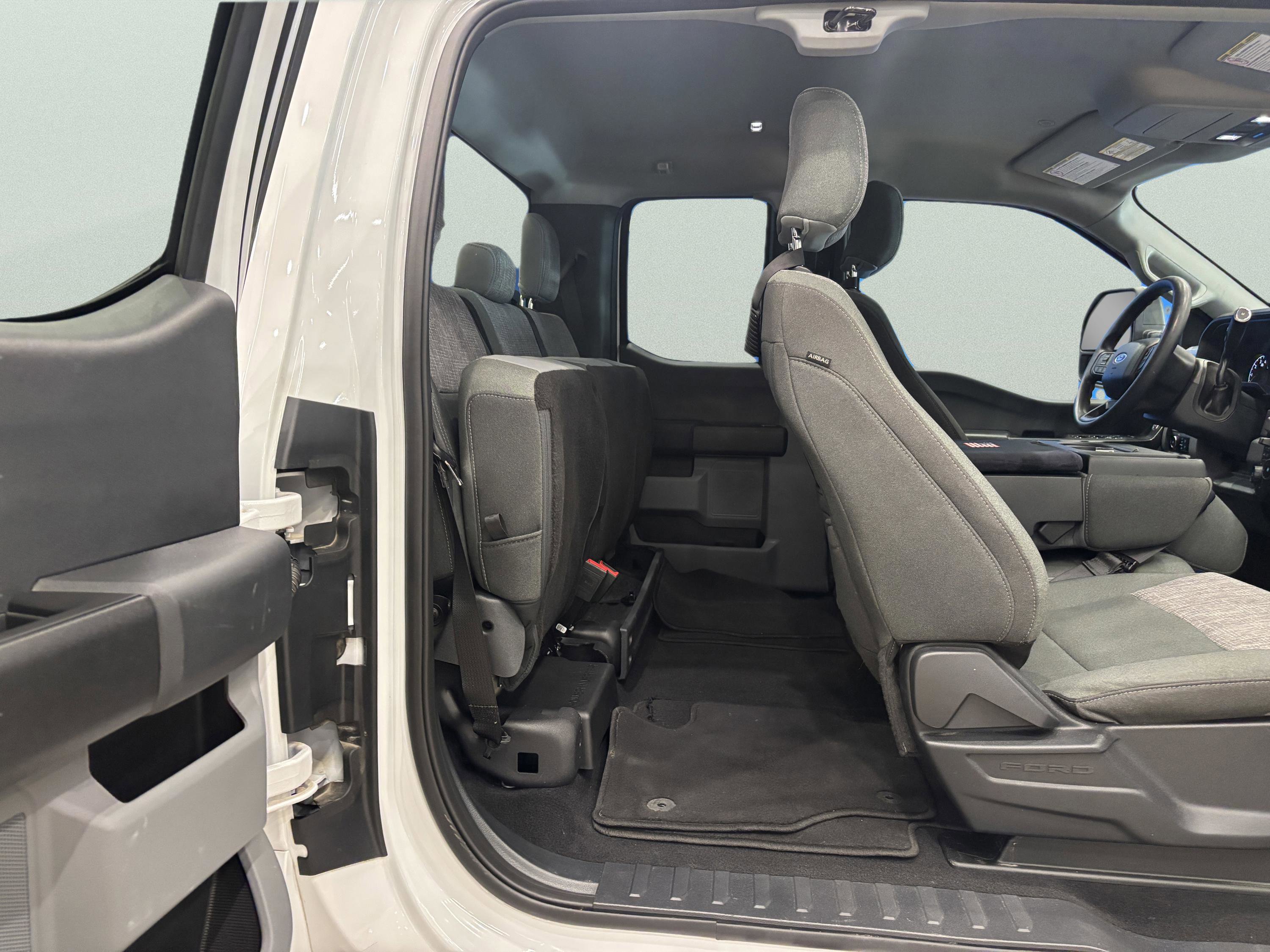 Certified 2023 Ford F250 XLT AWD/4WD image 15