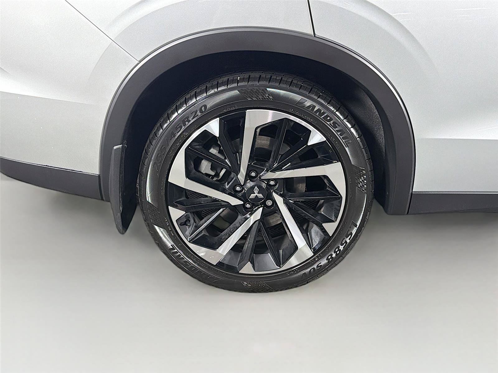Used 2023 Mitsubishi Outlander SE FWD image 34