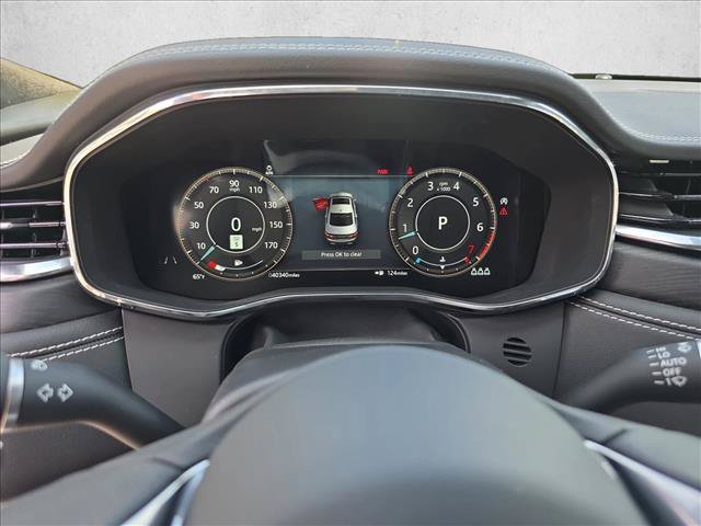Certified 2023 Jaguar XF R-Dynamic SE AWD/4WD image 20