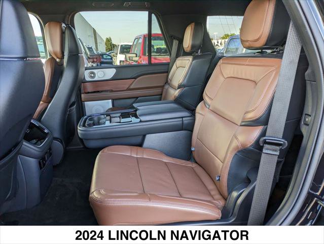 Certified 2024 Lincoln Navigator Reserve image 24