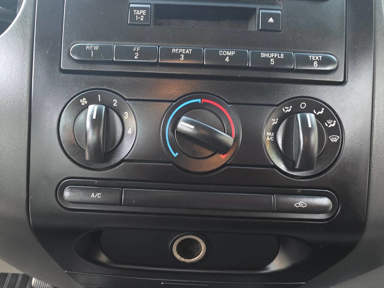 Used 2006 Ford F150 STX RWD image 26