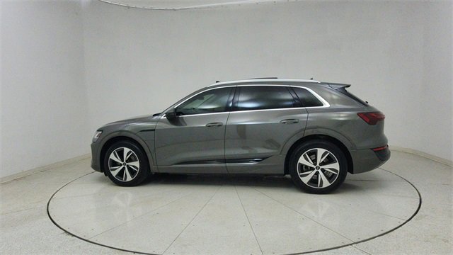 Used 2024 Audi Q8 e-tron Premium image 68