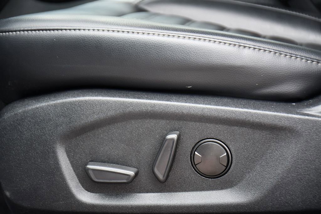 Used 2024 Ford Edge SEL w/ Convenience Package image 25