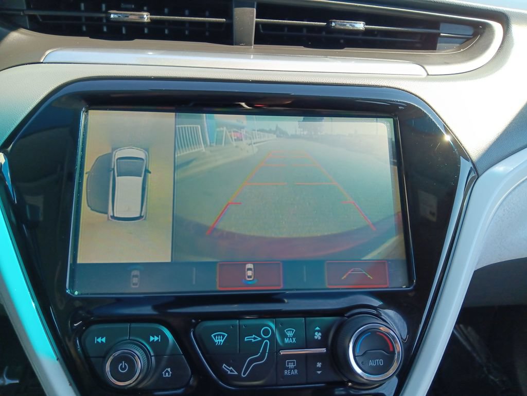 Used 2019 Chevrolet Bolt Premier w/ Infotainment Package FWD image 20