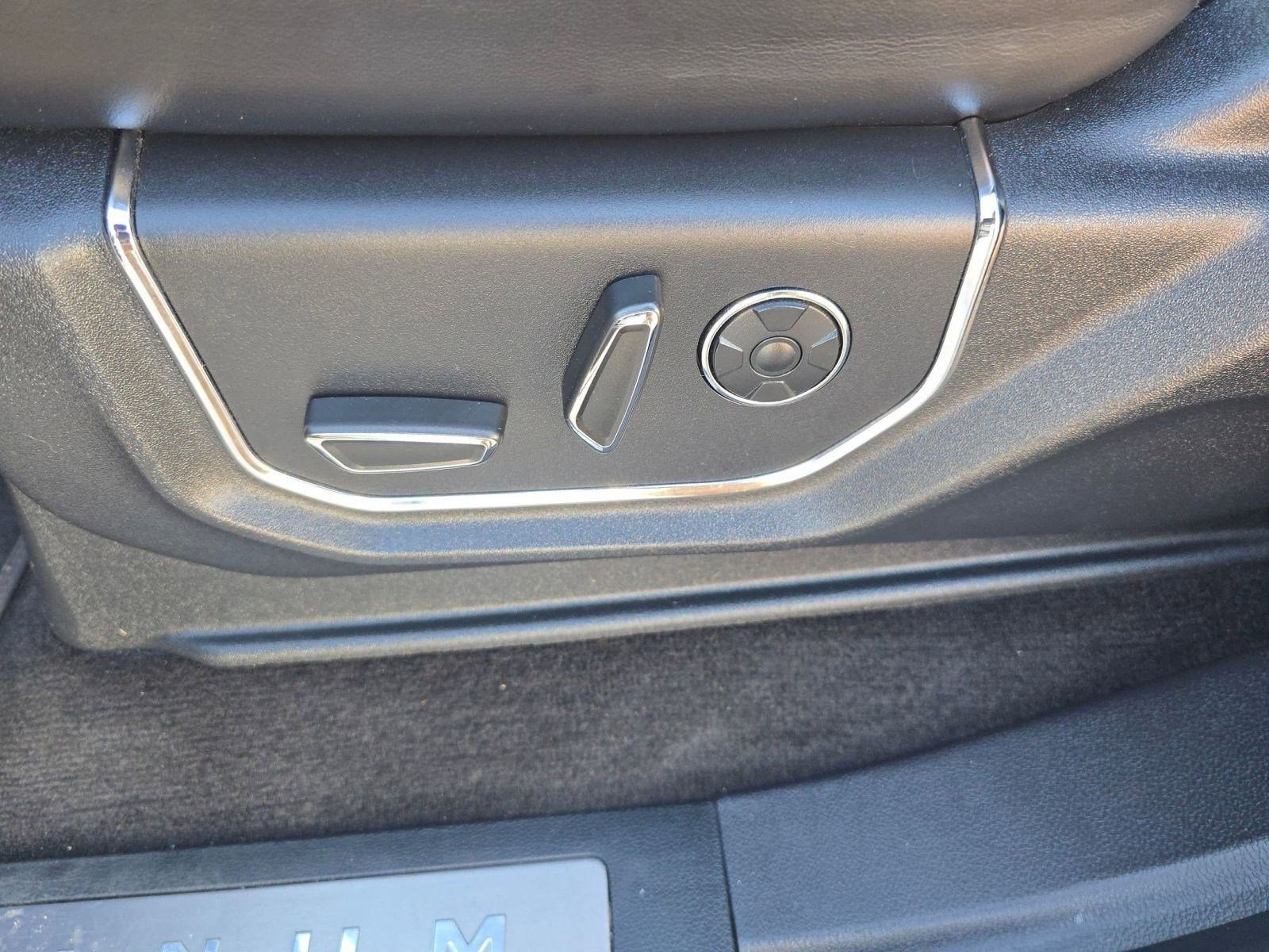 Used 2018 Ford F150 Platinum w/ Equipment Group 701A Luxury image 10