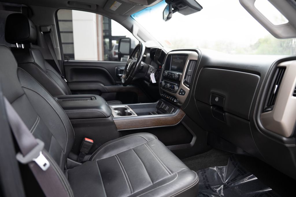 Used 2017 GMC Sierra 3500 Denali AWD/4WD image 14