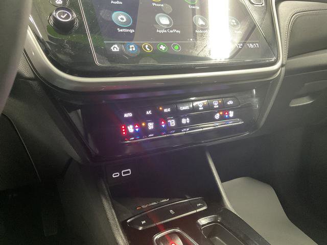 Used 2023 Chevrolet Bolt EUV LT w/ Convenience Package image 15