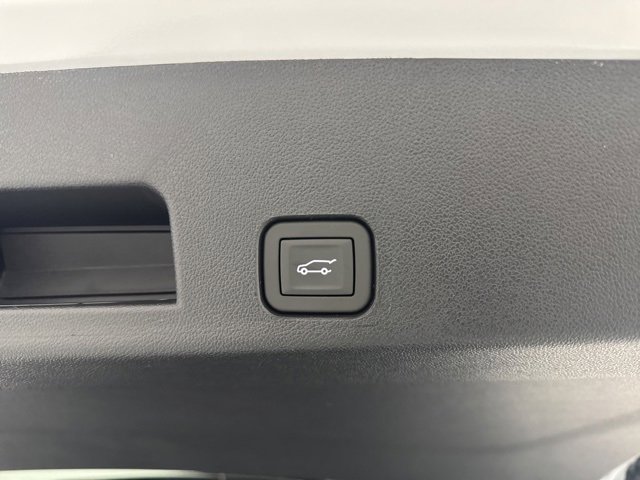 New 2026 Chevrolet Traverse LT w/ Driver Confidence Package image 28