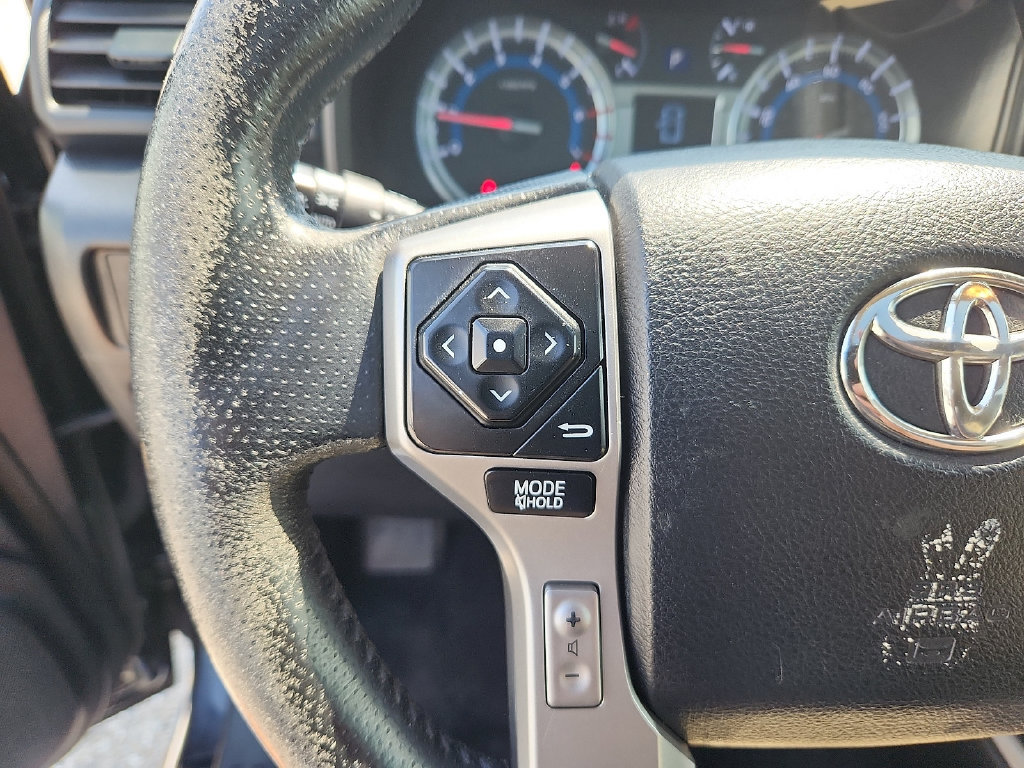 Used 2014 Toyota 4Runner Limited AWD/4WD image 17