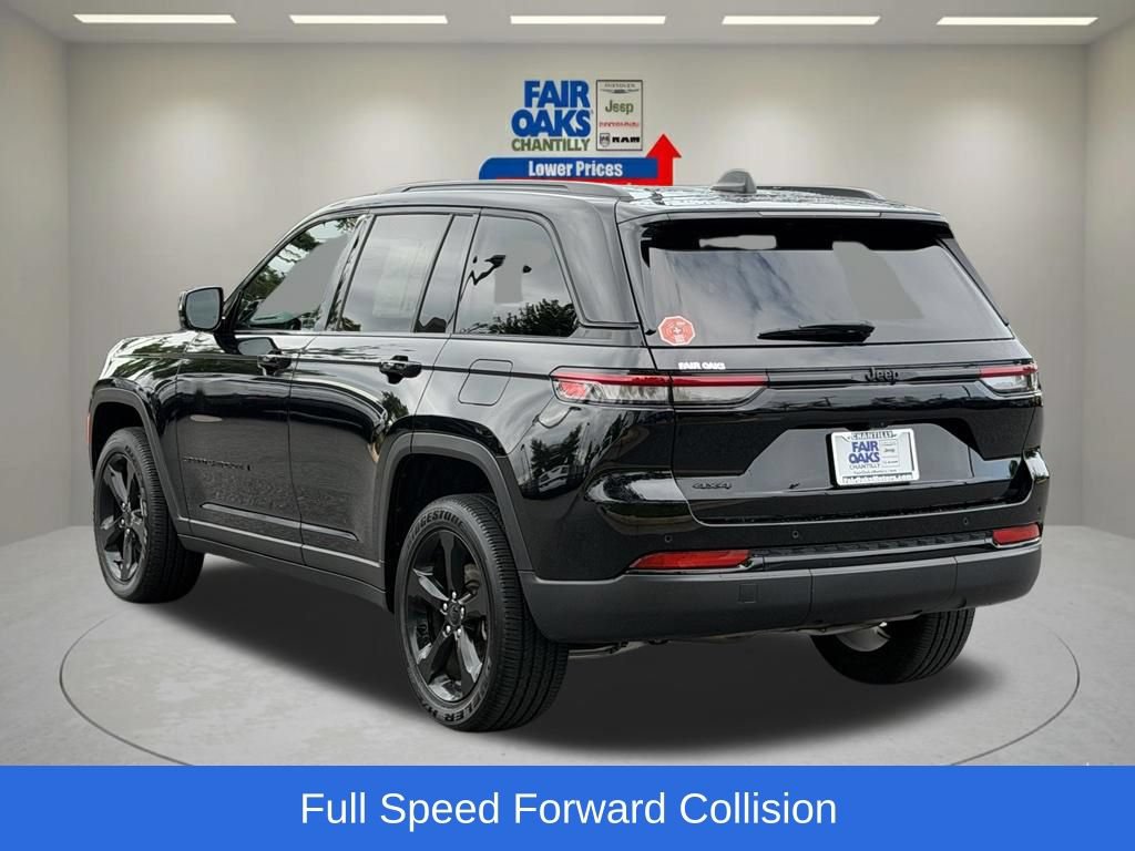 Certified 2025 Jeep Grand Cherokee Altitude AWD/4WD image 10