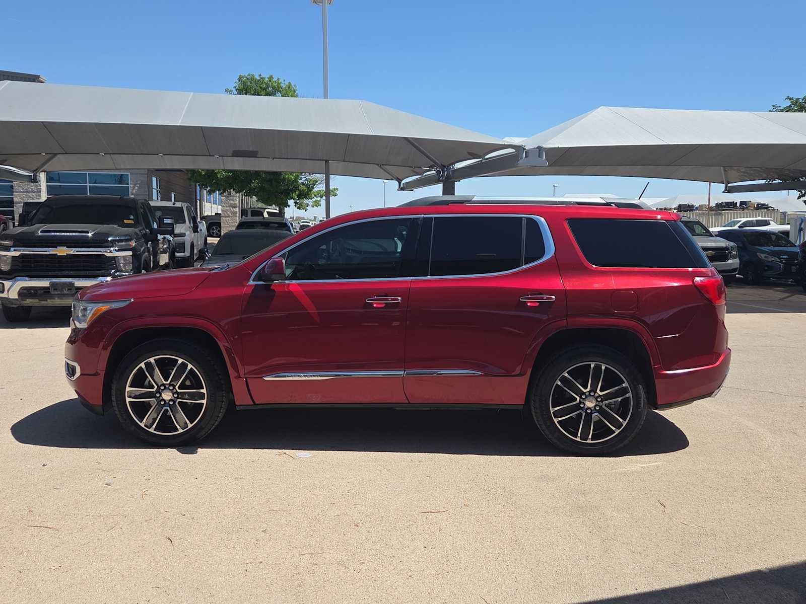 Used 2019 GMC Acadia Denali w/ Technology Package image 5