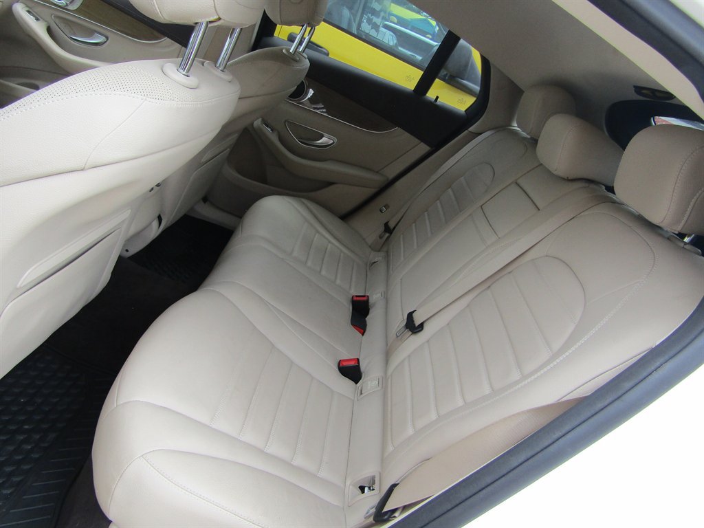 Used 2018 Mercedes-Benz GLC 300 4MATIC Coupe image 8