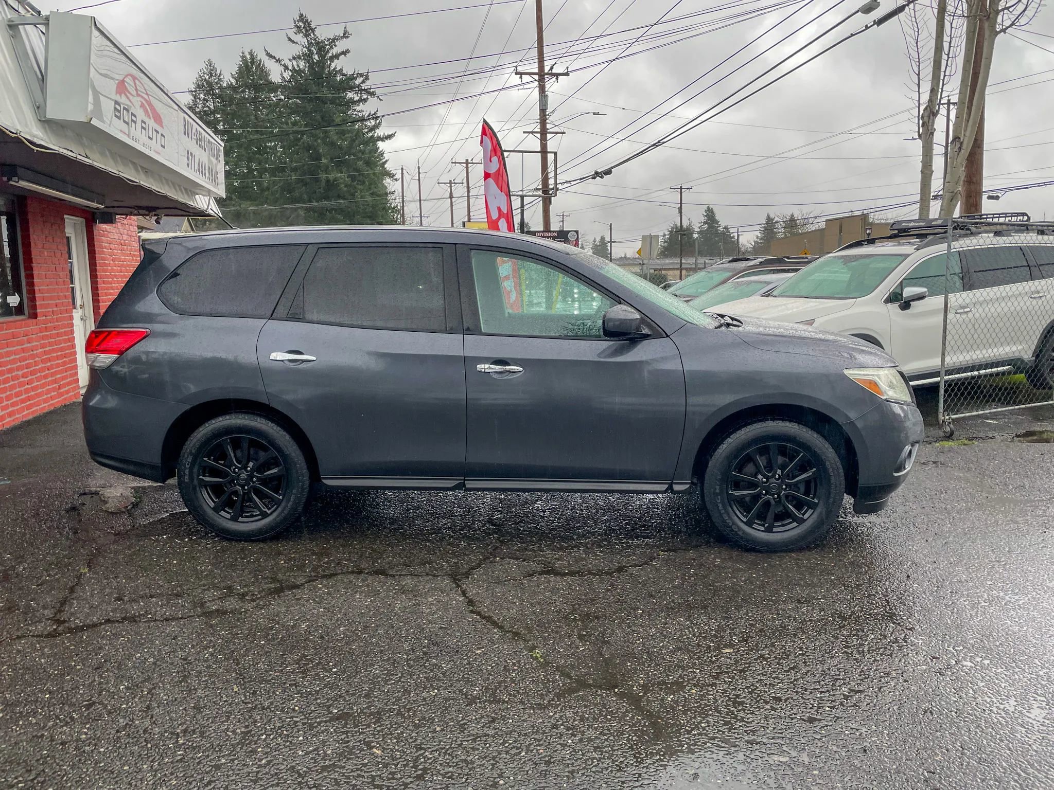 Used 2014 Nissan Pathfinder S image 7
