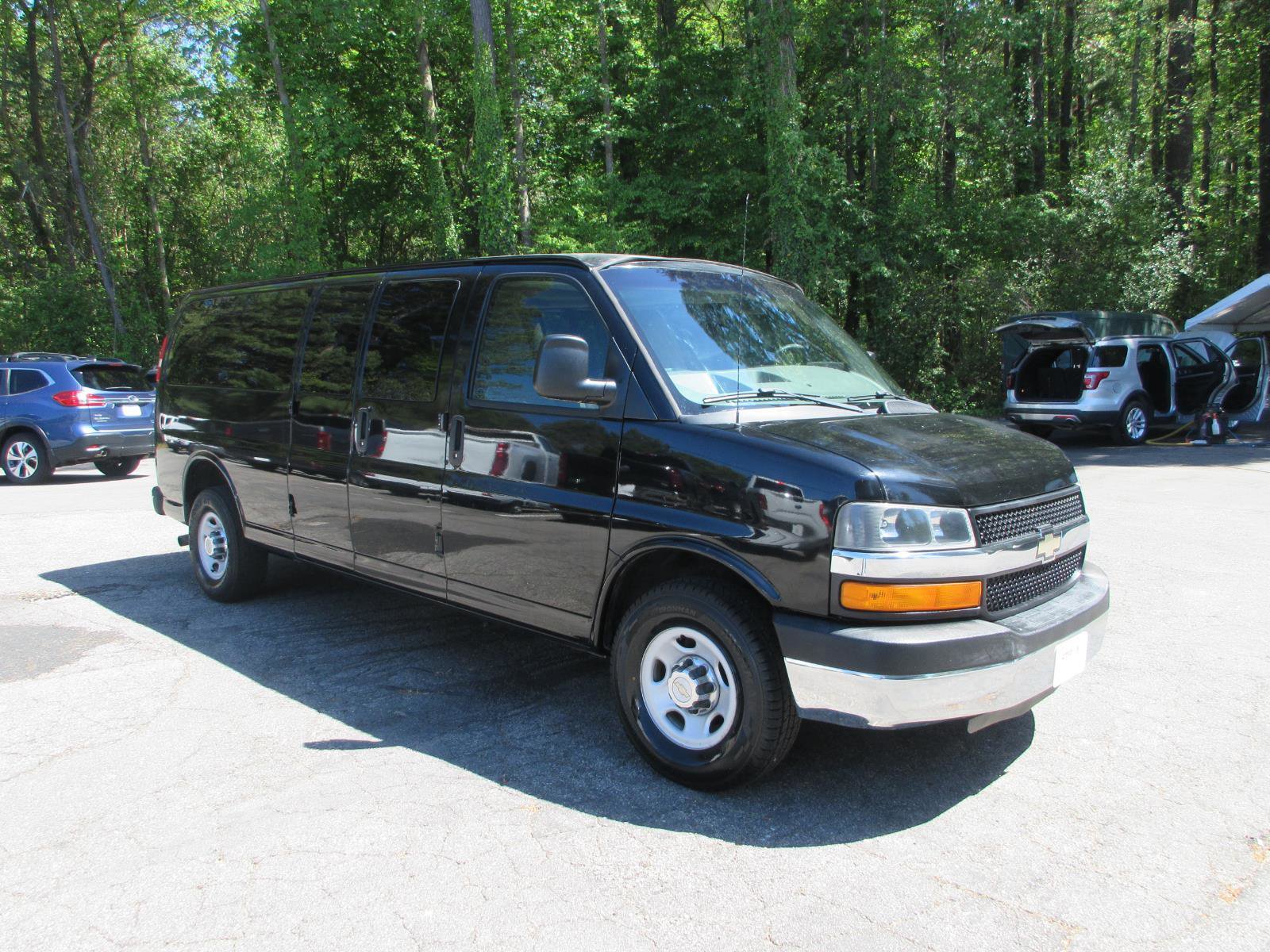 Used 2013 Chevrolet Express 3500 LT w/ LT Preferred Equipment Group RWD image 3