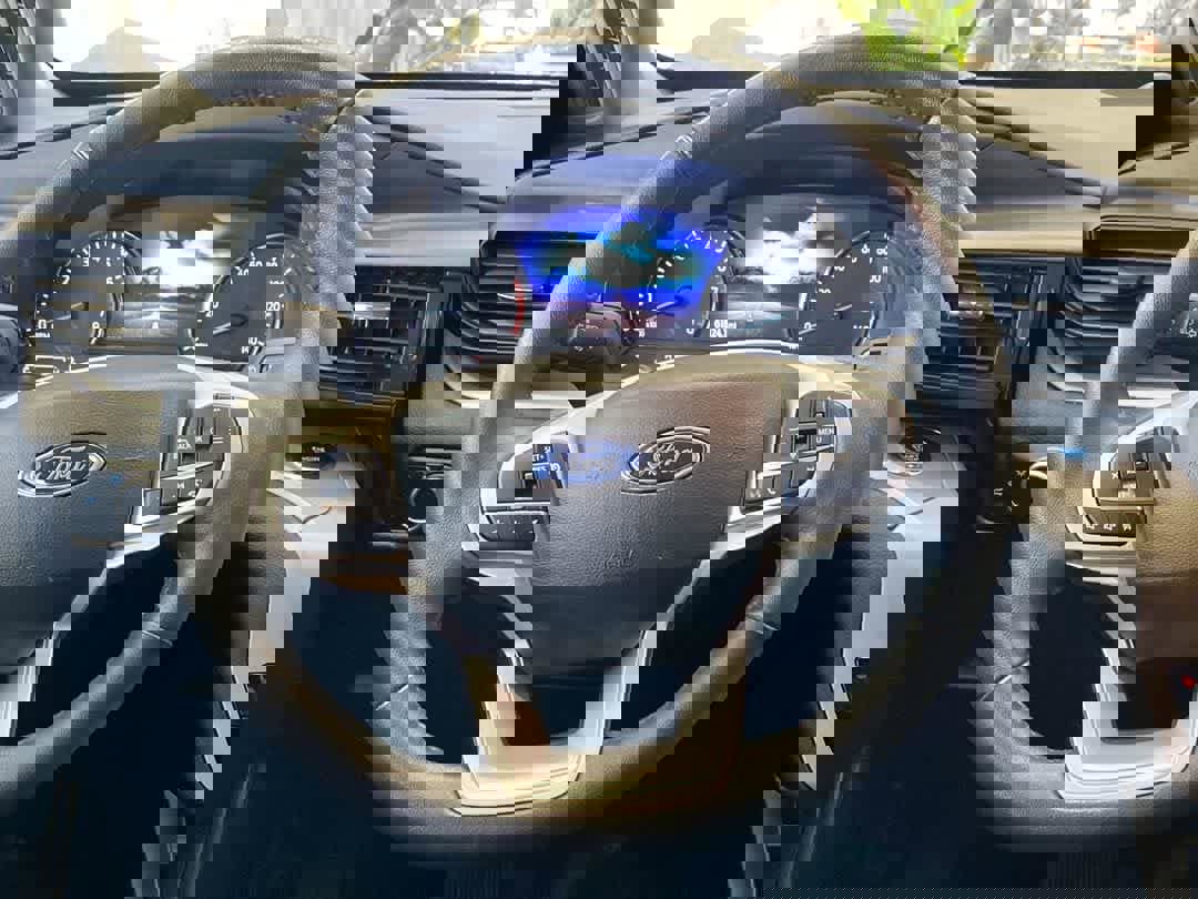 Used 2023 Ford Explorer XLT image 17