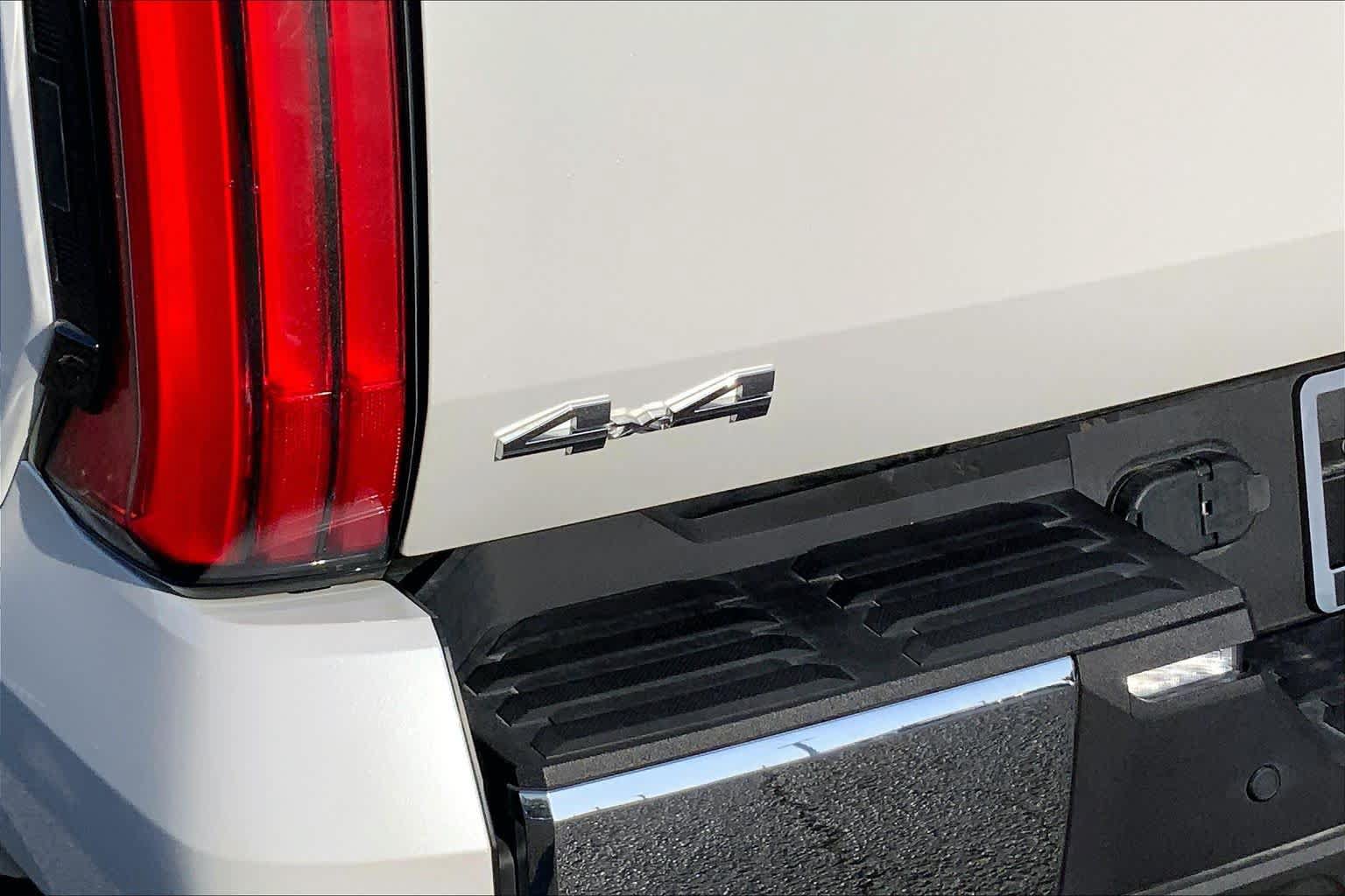 Used 2025 Toyota Tundra 1794 Edition AWD/4WD image 10