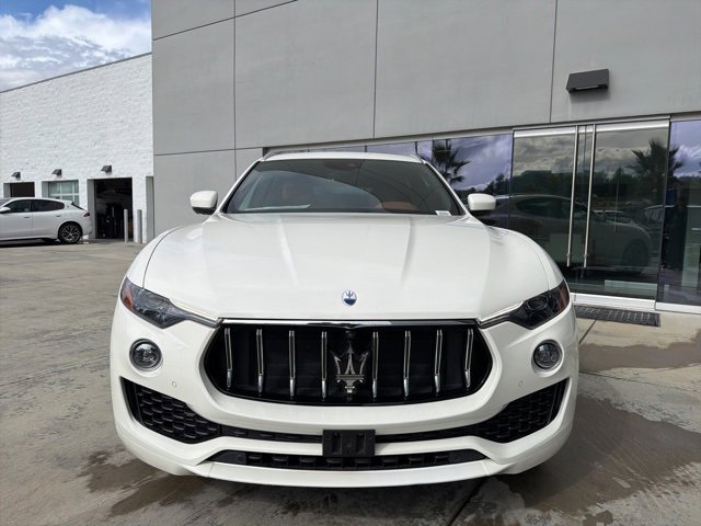 Certified 2023 Maserati Levante GT image 3