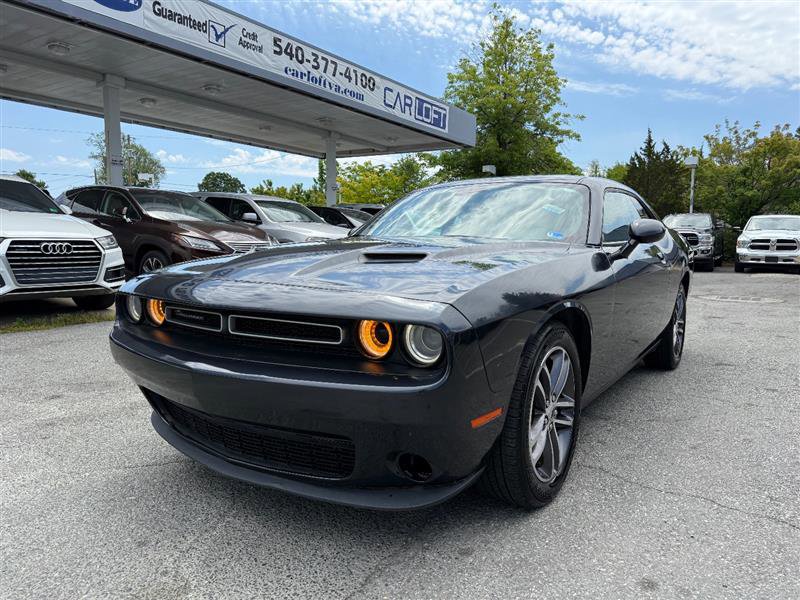 Used 2019 Dodge Challenger SXT AWD/4WD image 1