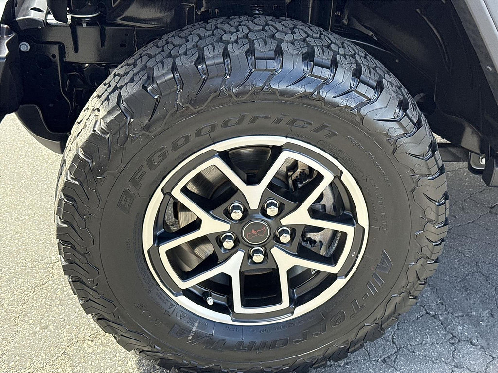Used 2025 Jeep Wrangler Unlimited Rubicon AWD/4WD image 30
