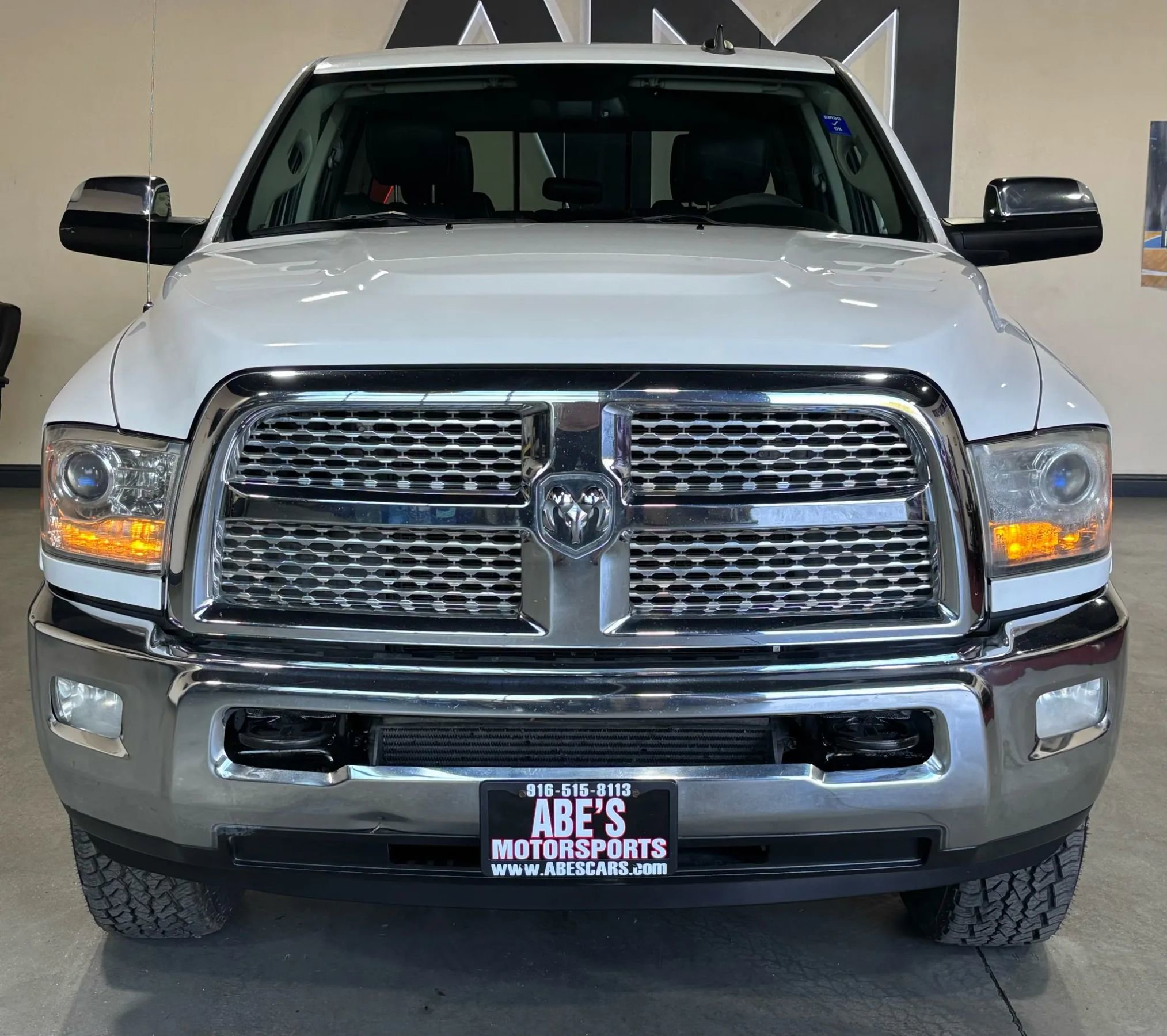 Used 2014 RAM 2500 Laramie AWD/4WD image 2