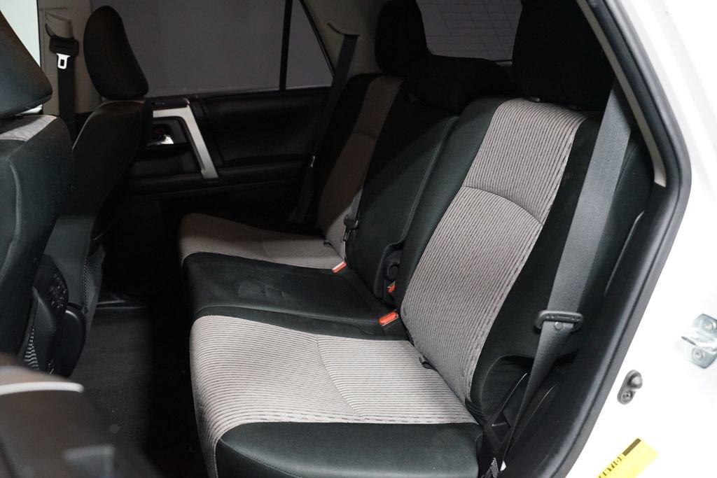 Certified 2019 Toyota 4Runner SR5 AWD/4WD image 27