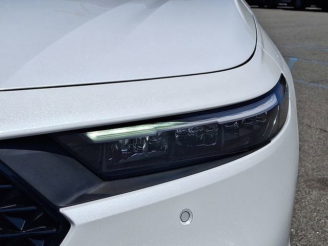 Used 2023 Honda Accord EX-L image 9