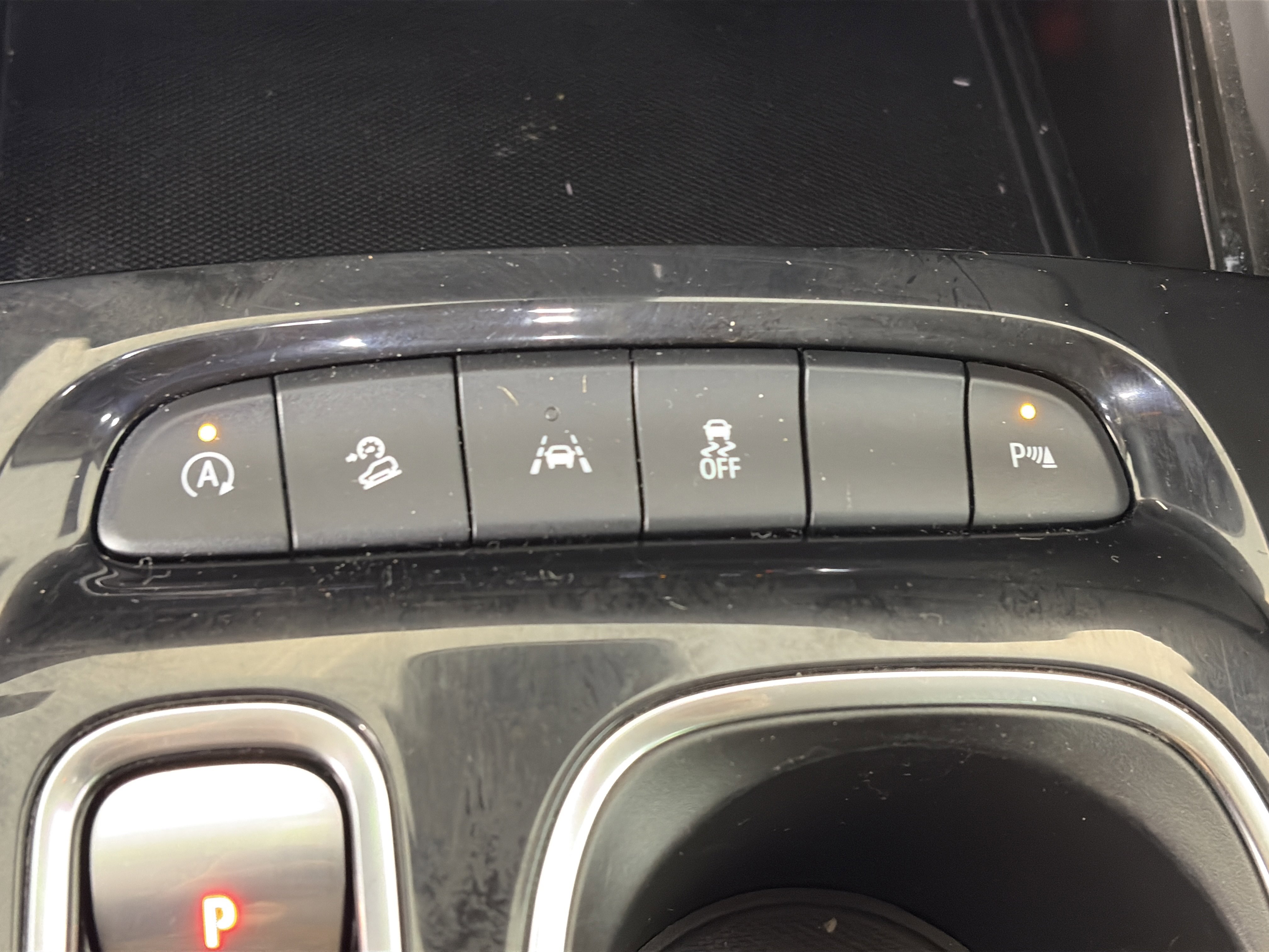 Used 2023 Buick Envision Essence image 25