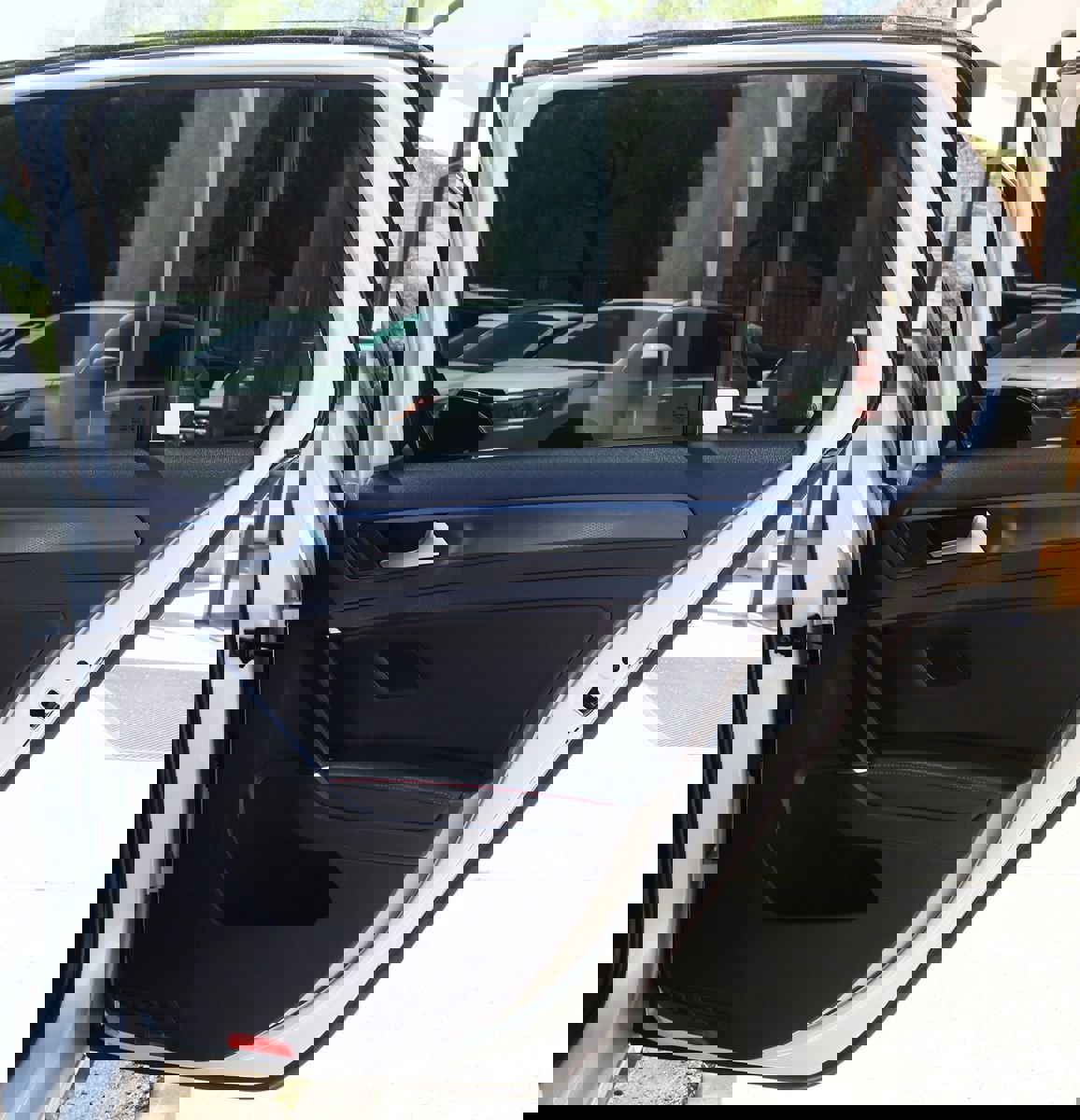 Used 2019 Volkswagen GTI SE w/ SE Experience Package image 26