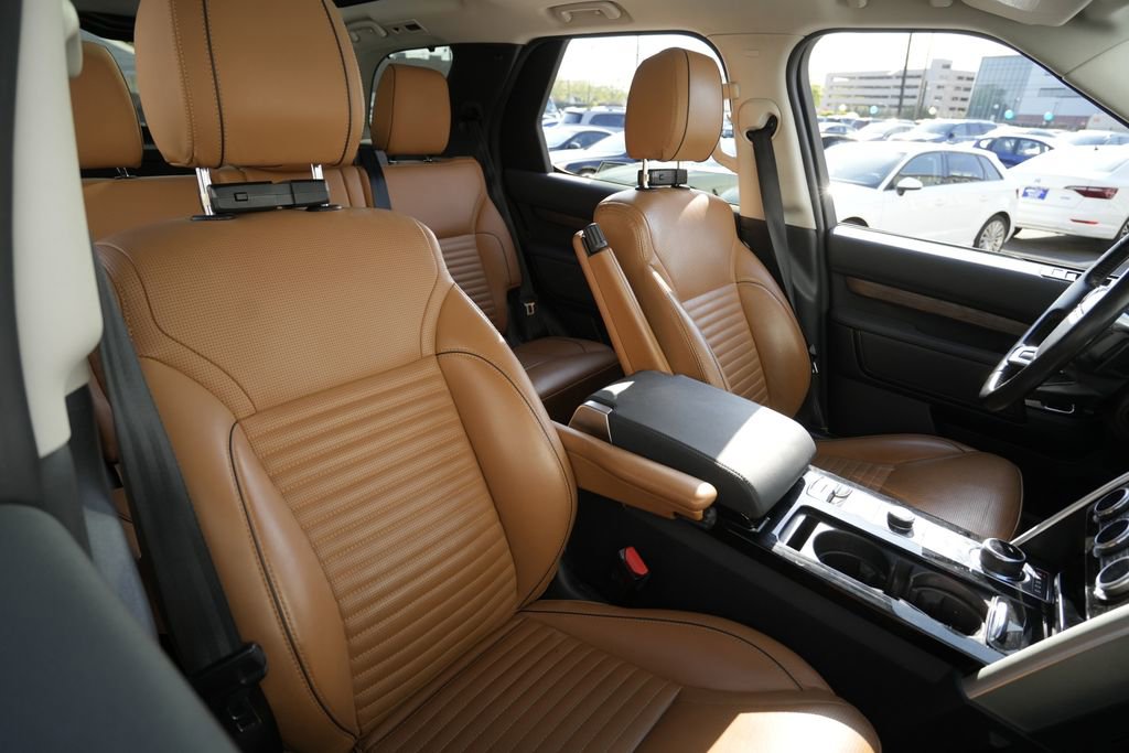 Used 2019 Land Rover Discovery HSE AWD/4WD image 31