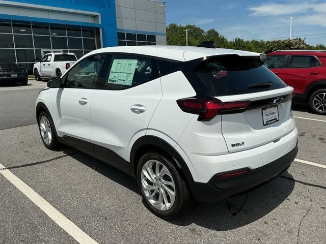 New 2027 Chevrolet Bolt LT FWD image 17