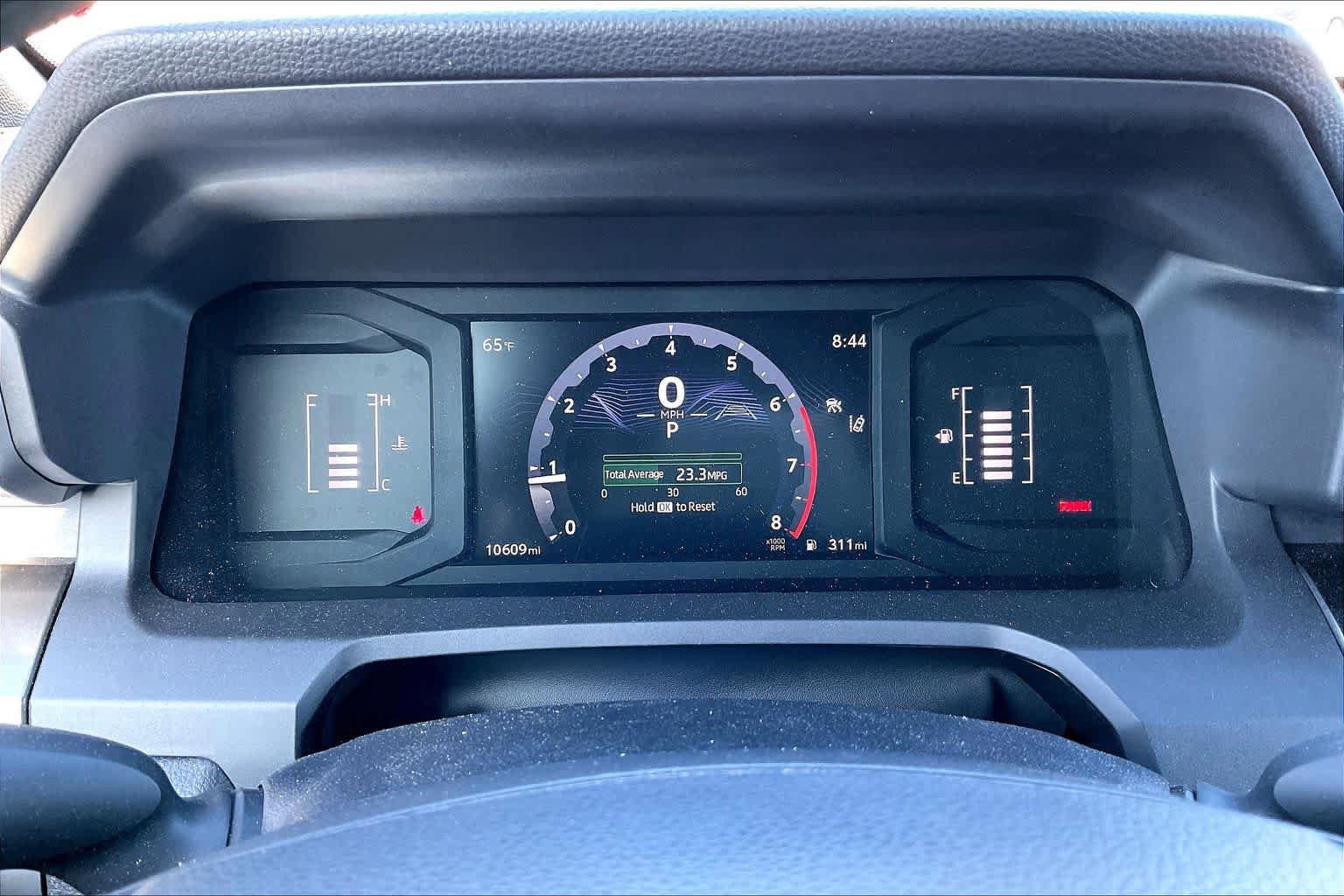 Certified 2025 Toyota Tacoma SR5 AWD/4WD image 26