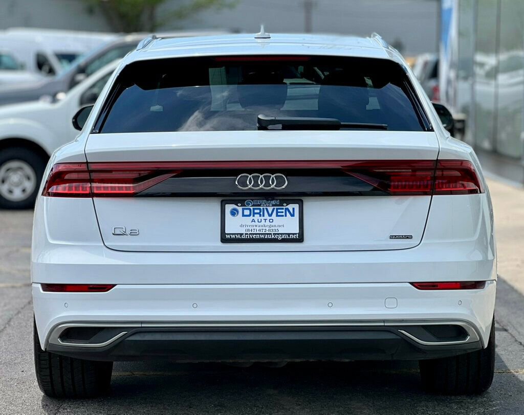 Used 2022 Audi Q8 Prestige w/ Prestige Package AWD/4WD image 4
