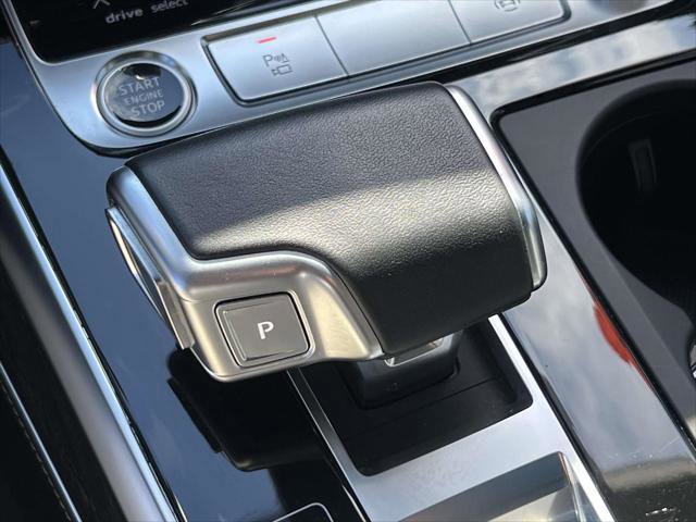 Used 2022 Audi Q8 Prestige AWD/4WD image 33